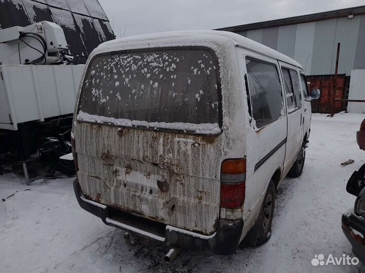 Авто в разбор на запчасти Toyota Hiace