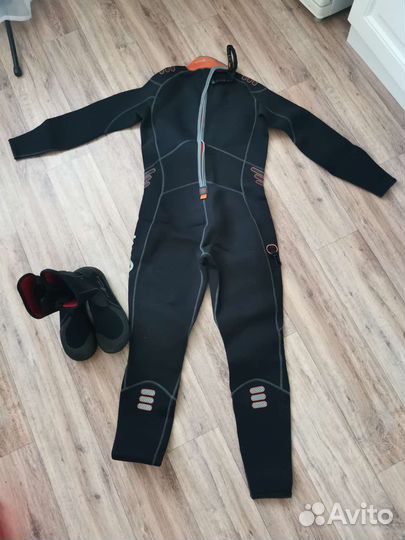 Гидрокостюм 4 мм и гидрообувь