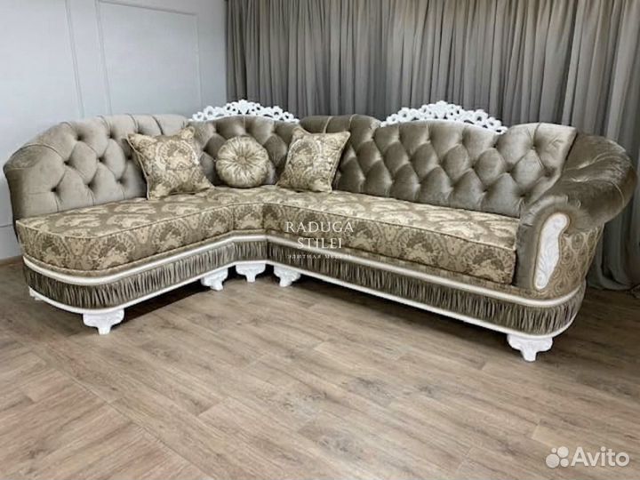 Большой угловой диван классика