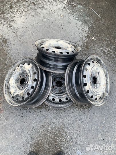 Штампованные диски r15