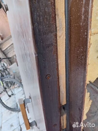 Дверь входная металлическая