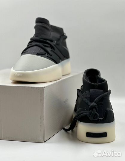 Мужские кроссовки Adidas Fear of God Athletics