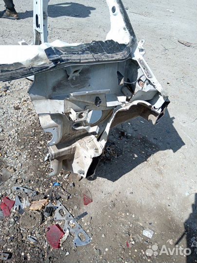 Передняя стойка кузова Renault Logan K4M 2019