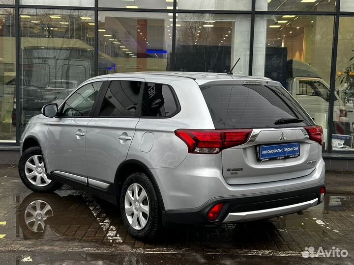 Mitsubishi Outlander 2.0 CVT, 2016, 125 156 км