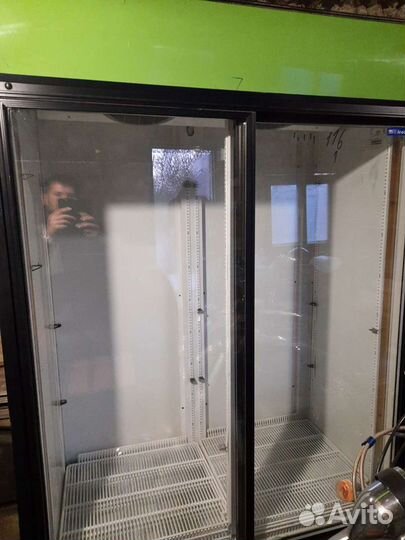 Продам двойной витринный холодильник