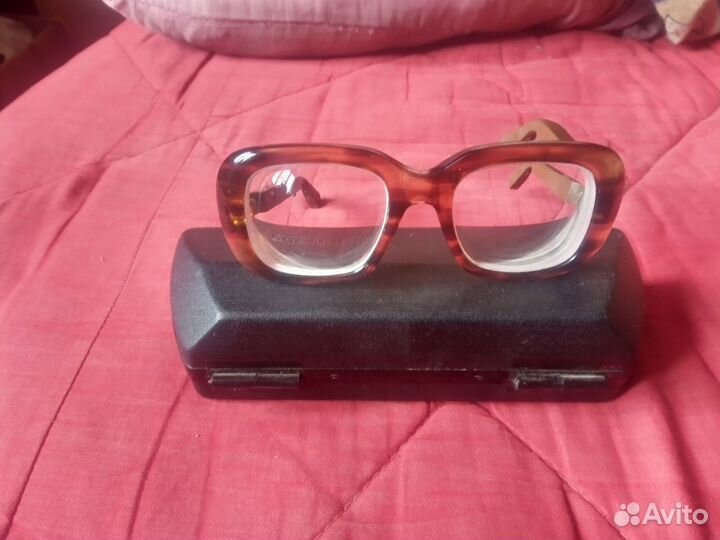 Очки -Слуховой Аппарат СССР