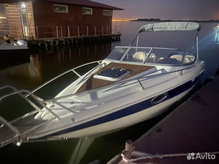 Аренда катера с капитаном (прогулка по Волге)