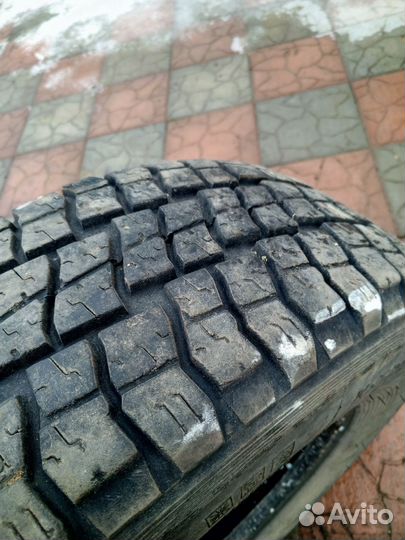 Шины 235 75 r15 бу