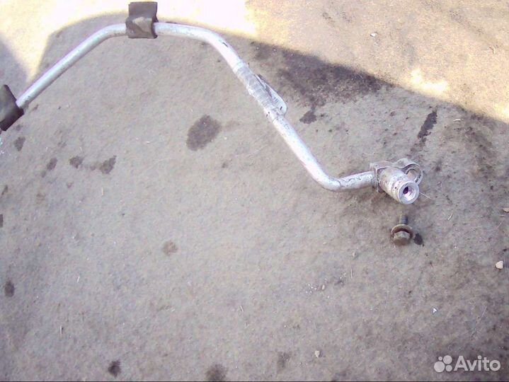 Трубка кондиционера Chrysler Voyager 4 BN