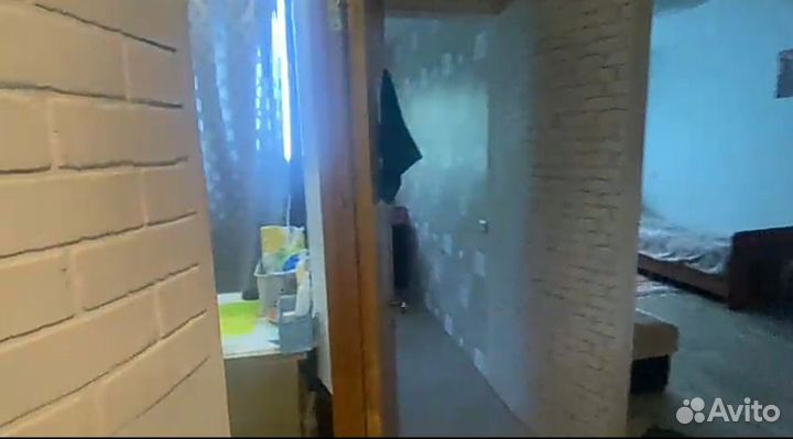 Сдам комнату в трехкомнатной квартире