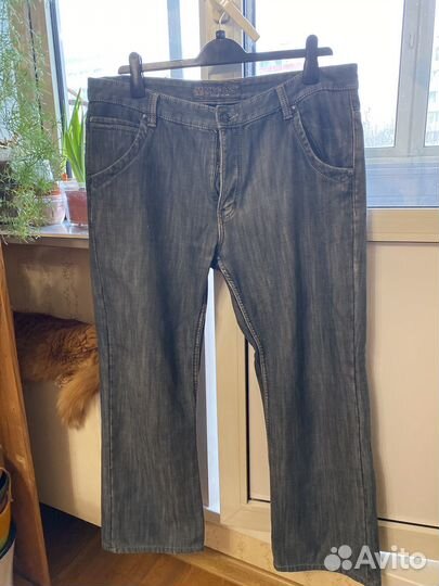 Джинсы