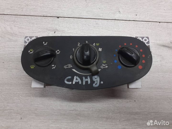 Блок управления печкой Renault