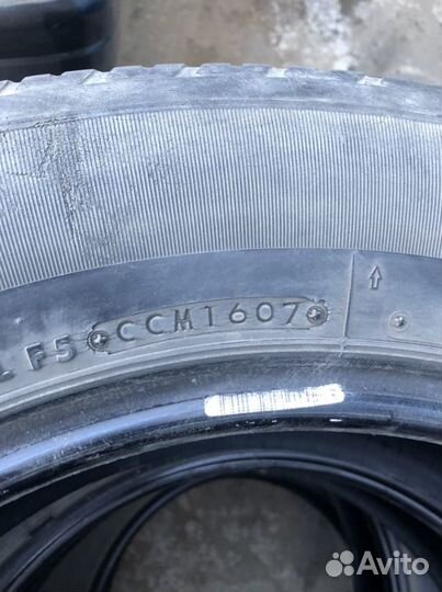 Bridgestone Dueler H/T D687 225/65 R17