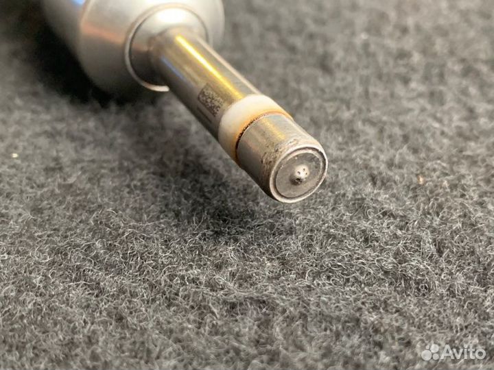 Форсунка топливная Skoda Rapid 1.2 CBZ 2014