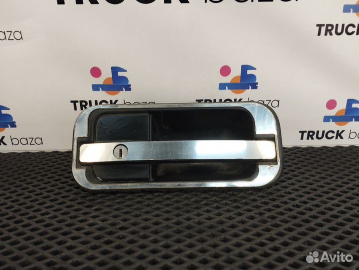 1666068 Ручка двери наружная правая Daf XF105