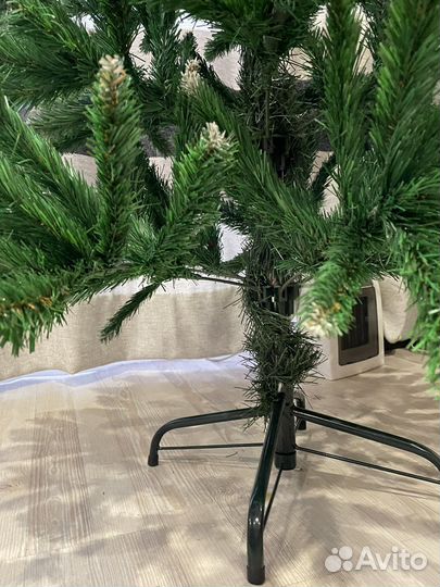 Елка искусственная