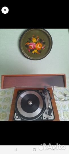 Проигрыватель винила Dual 1019