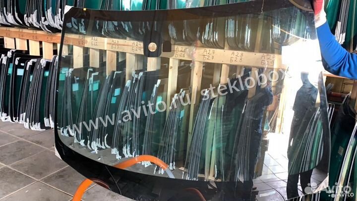 Лобовое стекло Инфинити М35