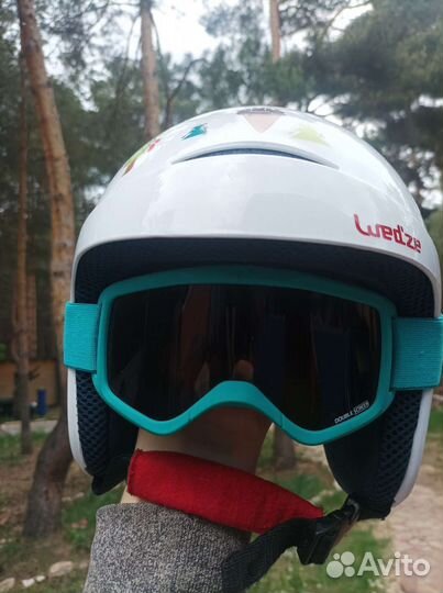 Горнолыжный шлем