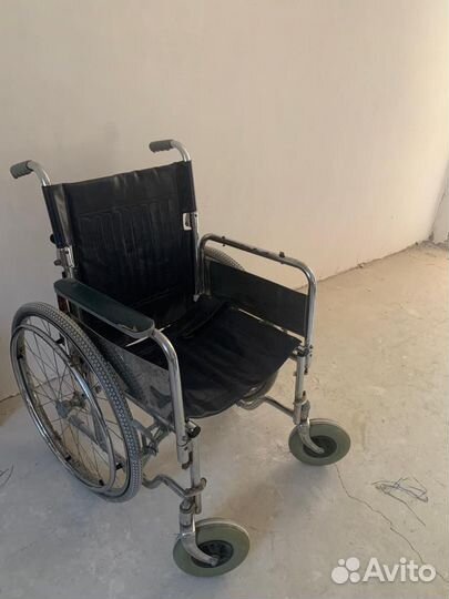 Коляска инвалидная