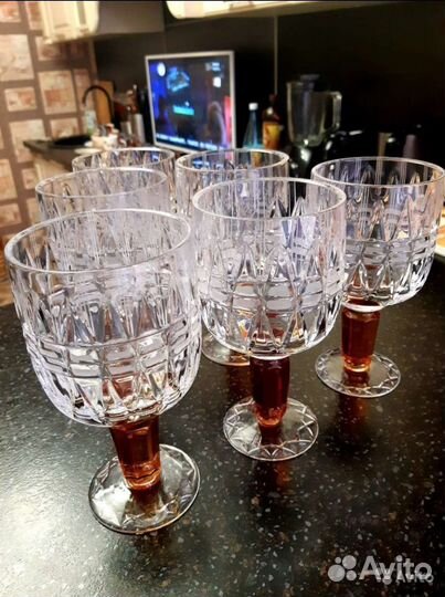 Хрустальные бокалы