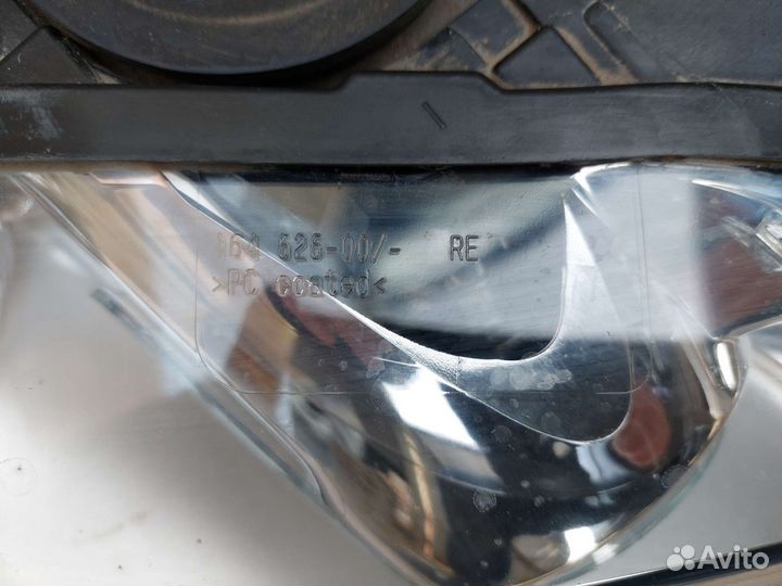 Фара правая VW Touareg 2007-2009 ксеное AFS