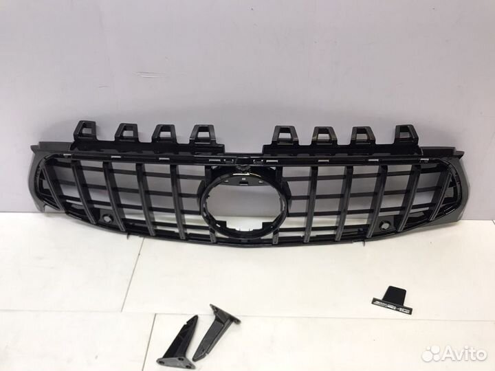 Решетка радиатора GT на CLA c118