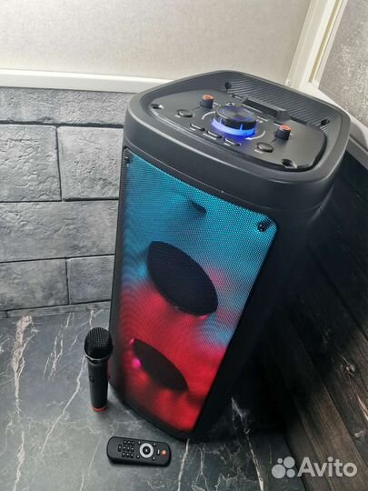 Колонка музыкальная с блютузом и караоке