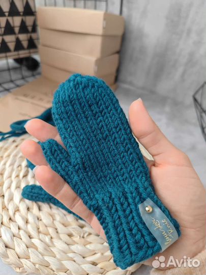 Варежки детские вязаные