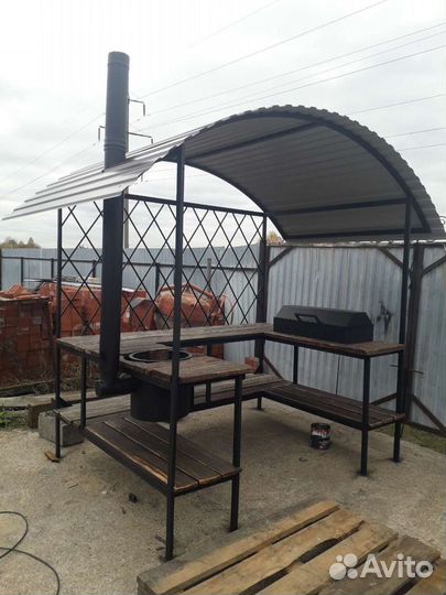 Казан мангал зона с крышей