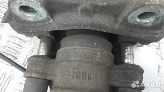 Суппорт тормозной задний правый mercedes benz R-cl