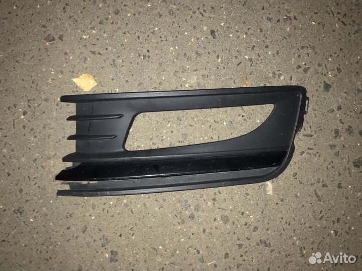 Накладка птф правая VWPolo