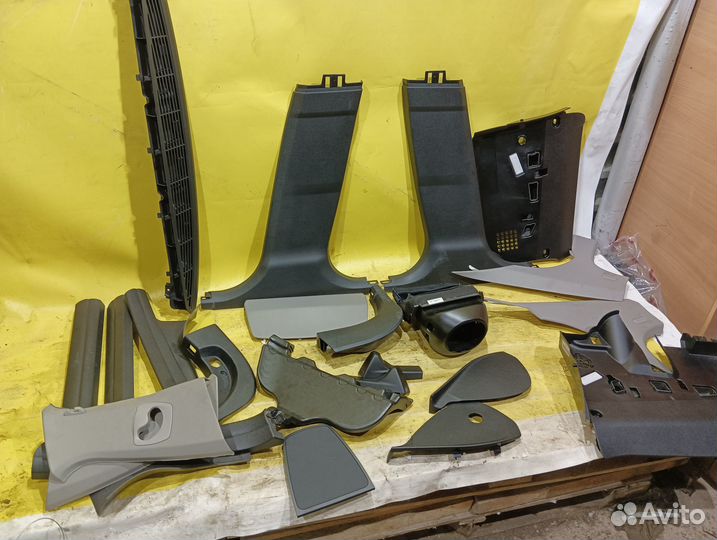 Обшивка накладка BMW 5-serie F10 F11 2009-2016 Бмв