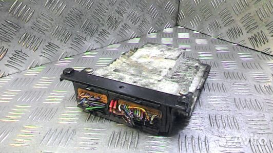 Блок управления двс volkswagen passat B6 (93T11PC0