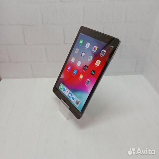 Планшет Apple a1475 Apple iPad Air 16Gb Wi-Fi + Ce
