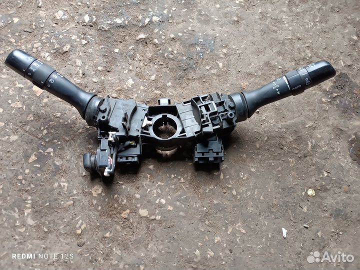 Подрулевой переключатель Toyota Land Cruiser 200