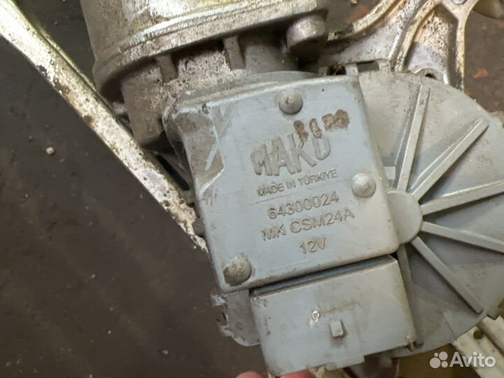 Трапеция дворников fluence с моторчиком