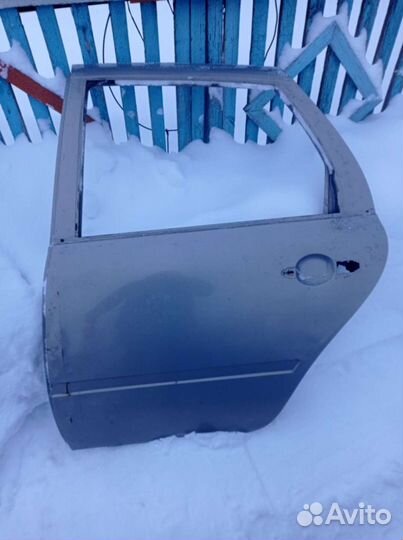 Задняя левая дверь Калина
