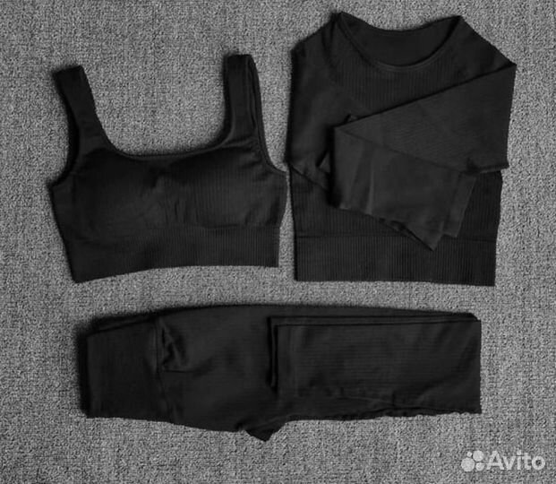 Костюм для спорта