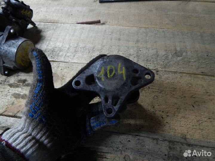 Натяжитель ремня Mercedes m104 w124 w210 w140 w202