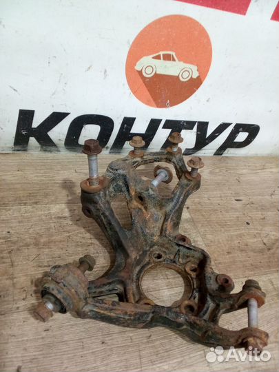 Кулак правый задний Mazda 6 GH 2007