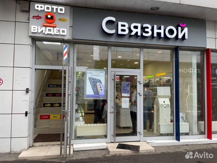 Nikon D3500 body новый