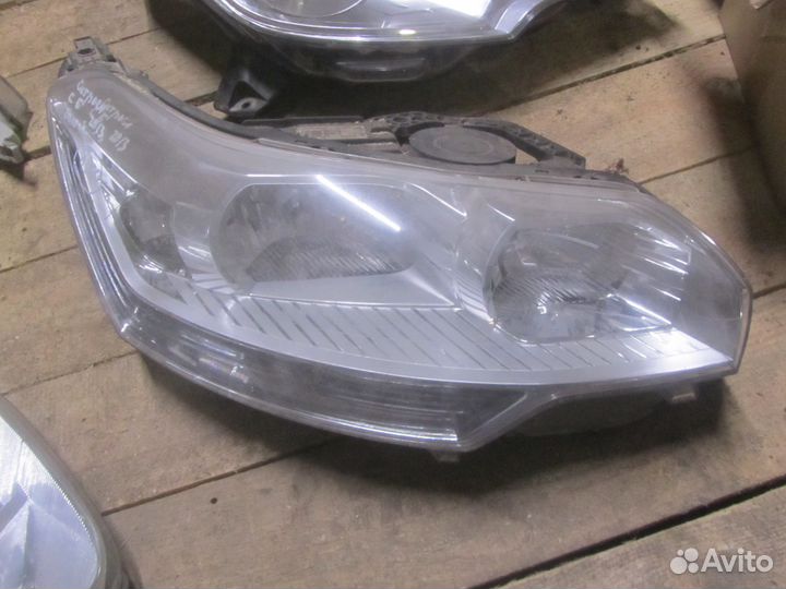 Фара передняя правая левая Citroen C5
