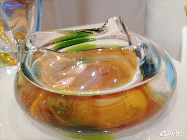 Ваза цветное гутное стекло