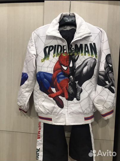 Костюм для мальчика б/у. Размер 122