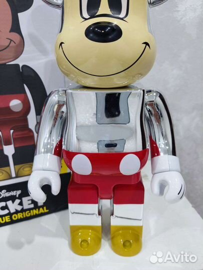 Мишка bearbrick 