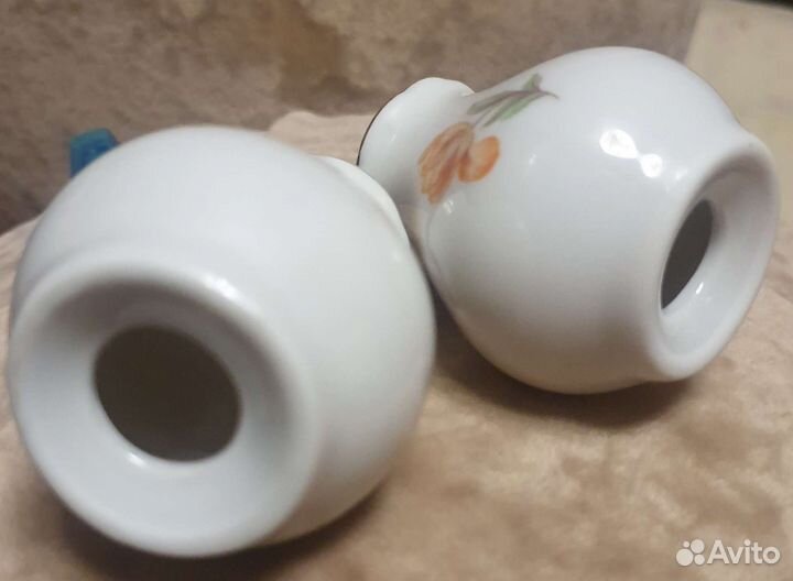 Сливочник (Чехия); солонка, перечница (ГДР)