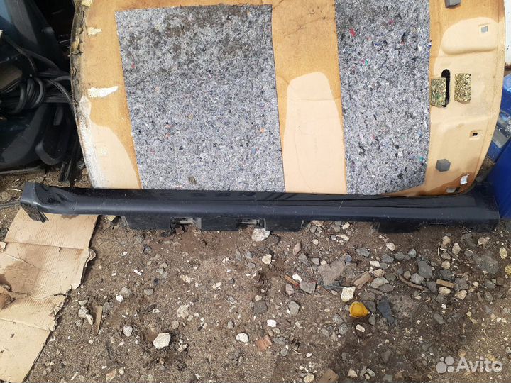 Накладка на порог Toyota Camry v40