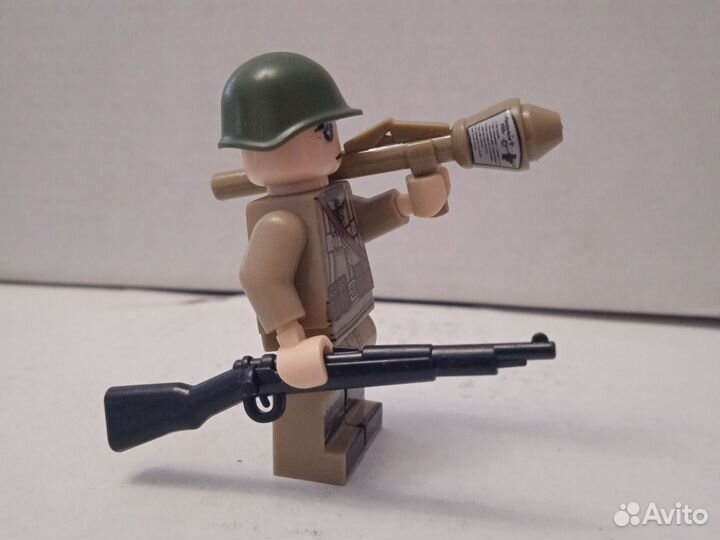 Фигурка солдатика