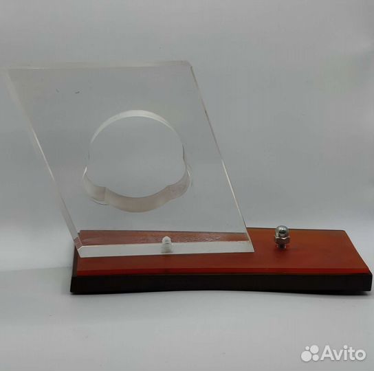 Отличные часы 122 чс. Авиационные ссср.Подставка